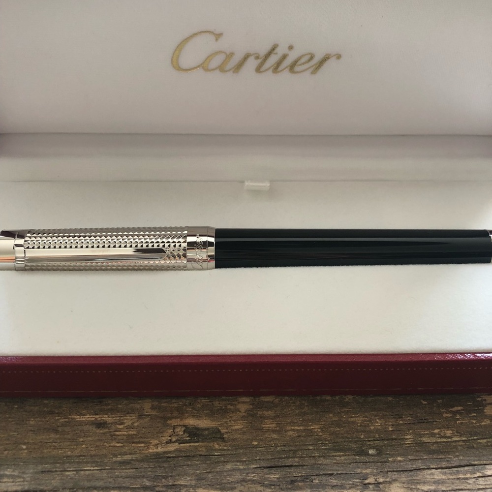 Cartier fountain pen black with platinum finish